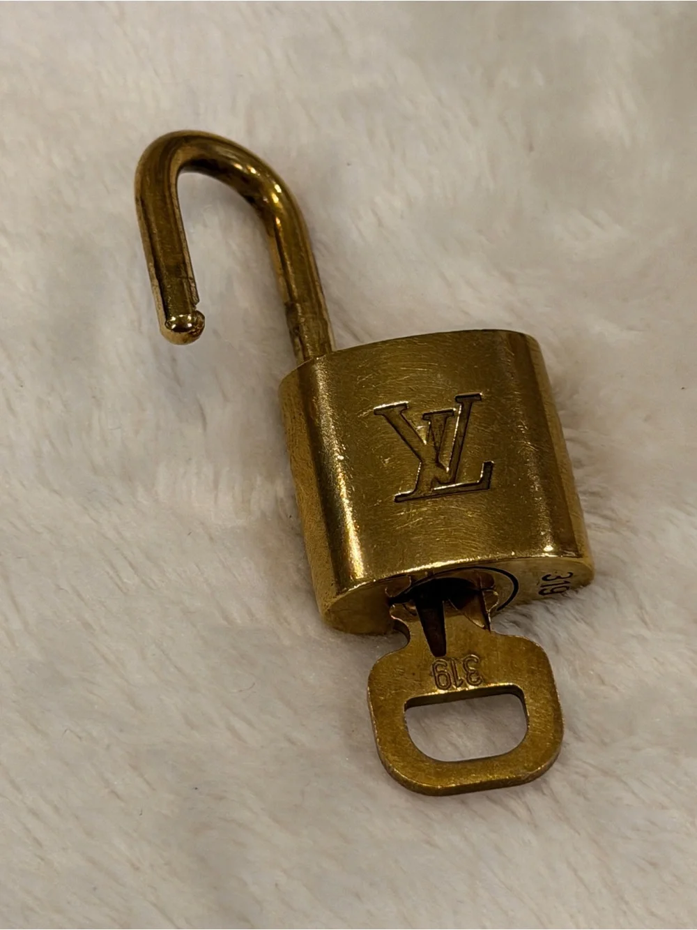 Authentic Louis Vuitton LV Brass Padlock Lock & Key Set #319 Replacement